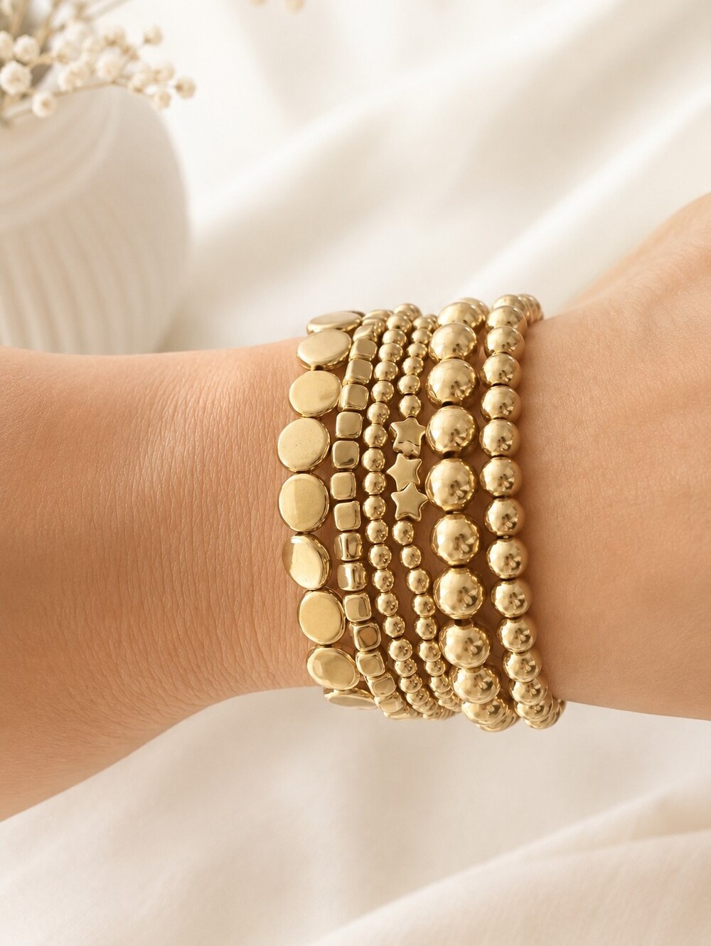 ⭐Stunning 6 Piece Gold Tone Beaded Bracelet Stack Stretch Layer Mix Match Set⭐